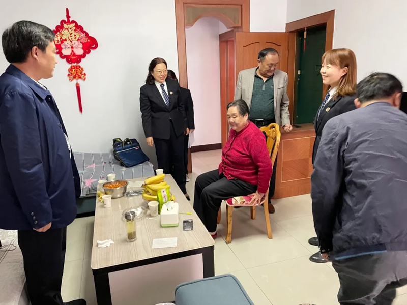 陇南：为群众解决实际问题 公证上门“零跑腿”1.png