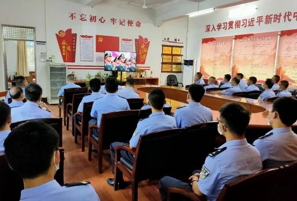 nEO_IMG_p5-努力为党和人民争取更大光荣！习近平总书记在庆祝中国共产党成立100周年大会上的重要讲话引起广东司法行政系统热烈反响.jpg